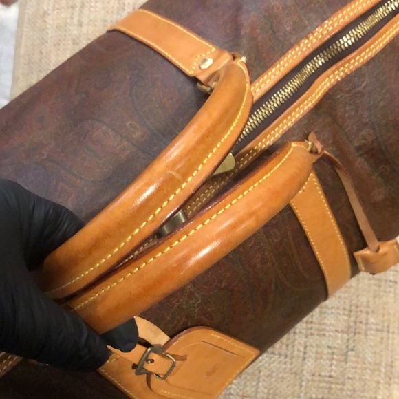 ETRO Milano Red Paisley Boston Weekend Bag With Carry Strap 50 cm - Picture 12 of 15